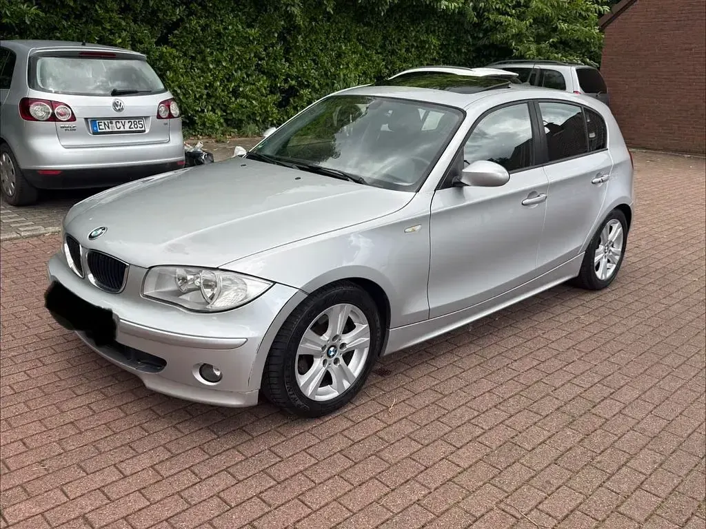 Gebraucht BMW 118 129 PS (94 kW) 2006 Silber Kleinwagen