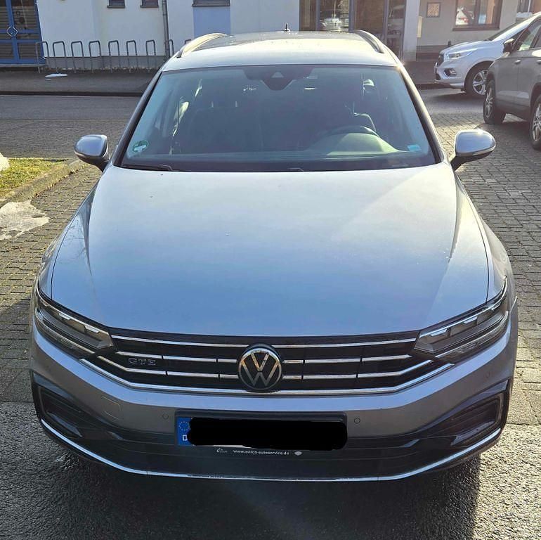 Gebraucht VW Passat GTE 218 PS (160 kW) 2020 Silber Kombi