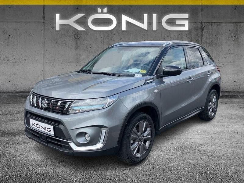 Grau Gebraucht 2022 Suzuki Vitara Comfort SUV | 21.999 € (Fairer Preis) - Bild 1/4