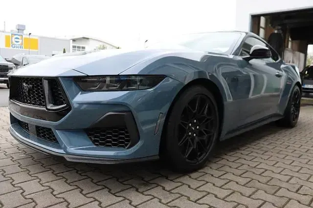 Neu Ford Mustang 446 PS (328 kW) 2026 Vaporblue metallic Coupé