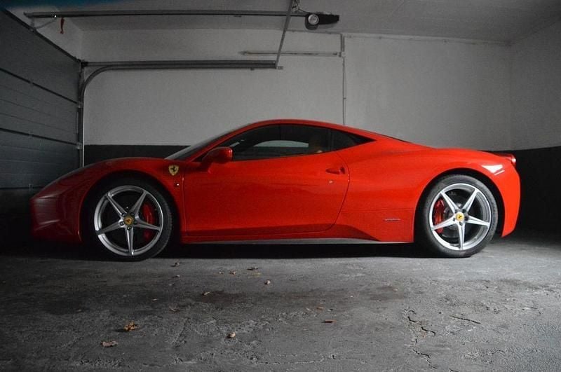 Gebraucht Ferrari 458 570 PS (419 kW) 2014 Rot Coupé