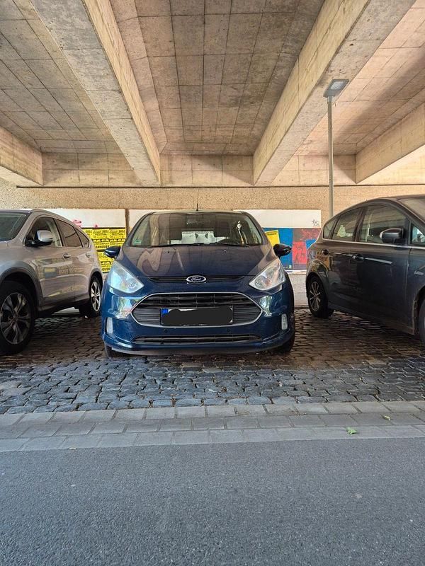 Blau Gebraucht 2013 Ford B-MAX Trend Van / Kleinbus | 4.300 € (Superpreis) - Bild 1/4