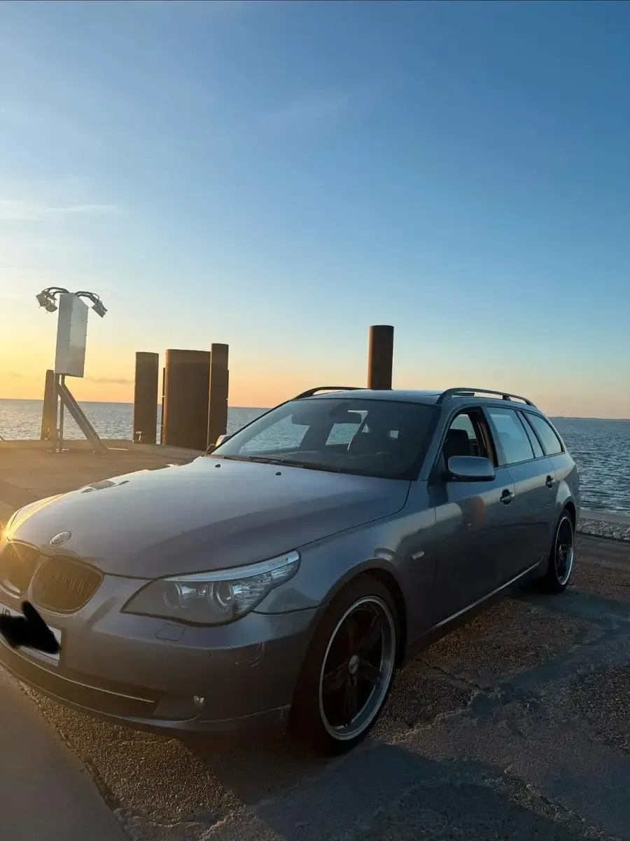 Second-hand BMW 525 272 CP (200 kW) 2007 Gri Break