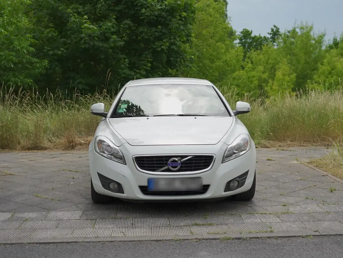 Gebraucht Volvo C70 Summum 150 PS (110 kW) 2011 Weiß Cabrio