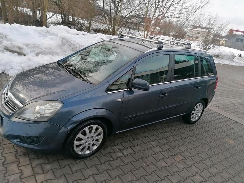 Gebraucht Opel Zafira 120 PS (88 kW) 2010 Blau Van / Kleinbus