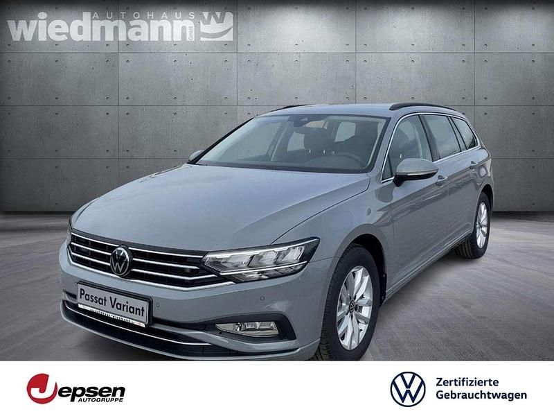 Mondsteingrau Gebraucht 2024 VW Passat Business Kombi | 35.970 € (Guter Preis) - Bild 1/4
