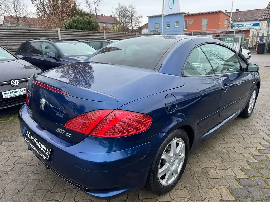 Gebraucht Peugeot 307 CC Tendance 140 PS (102 kW) 2006 Blau Cabrio