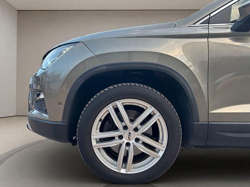 Gebraucht Seat Ateca 4Drive 150 PS (110 kW) 2017 Grün SUV
