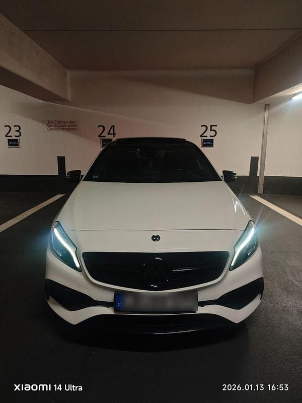 Weiß Gebraucht 2017 Mercedes A220 AMG line Kleinwagen | 17.500 € (Fairer Preis) - Bild 1/4