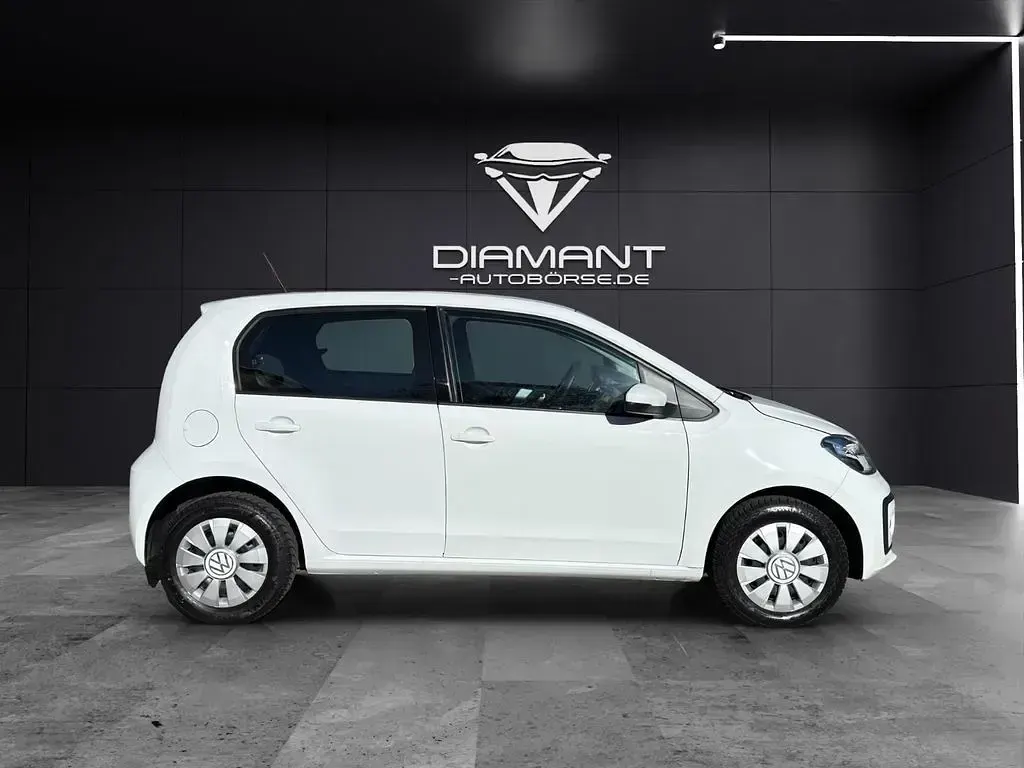 Używany VW up! 65 KM (47 kW) 2022 Biały Hatchback