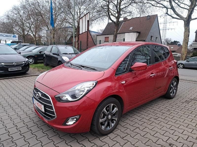 Rot Gebraucht 2017 Hyundai ix20 YES! Kleinwagen | 9.950 € (Guter Preis) - Bild 1/4