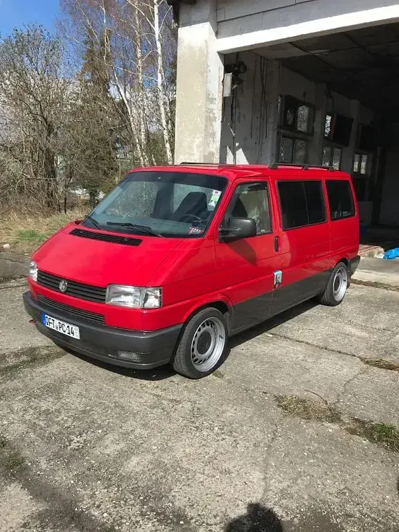 Gebraucht VW Multivan Allstar 84 PS (61 kW) 1995 Rot Van / Kleinbus