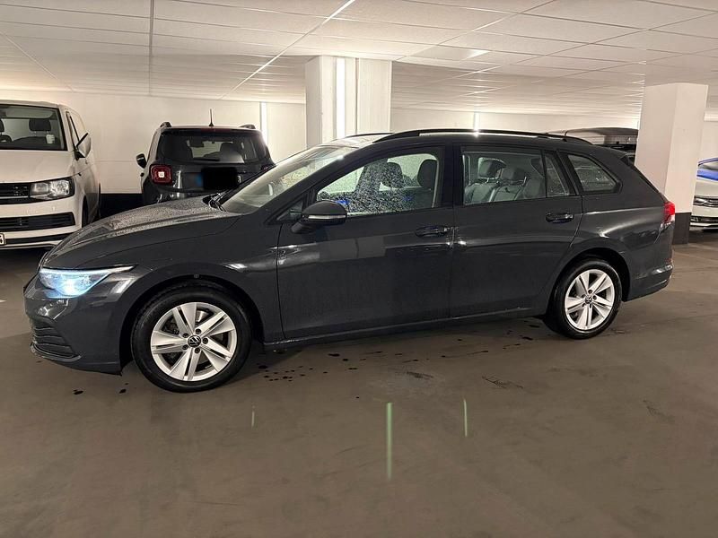 Gebraucht VW Golf VIII 116 PS (85 kW) 2022 Grau Kombi
