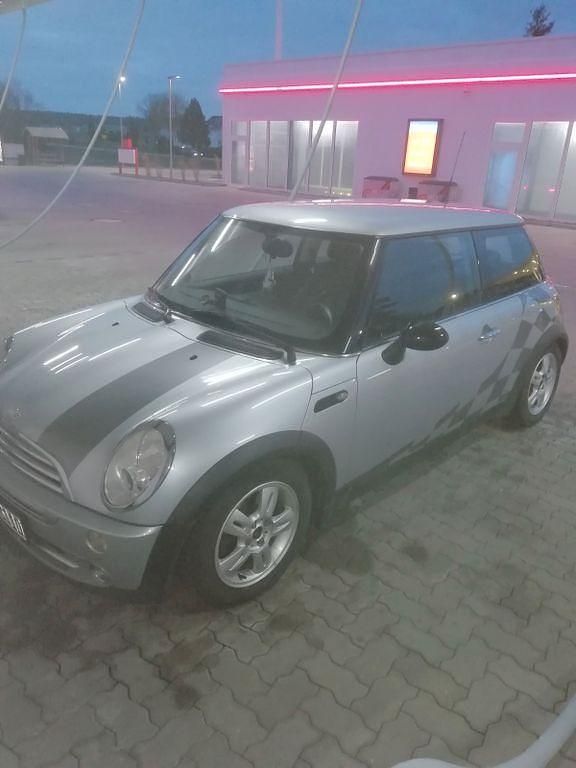 Gebraucht Mini ONE 90 PS (66 kW) 2005 Silber Kleinwagen