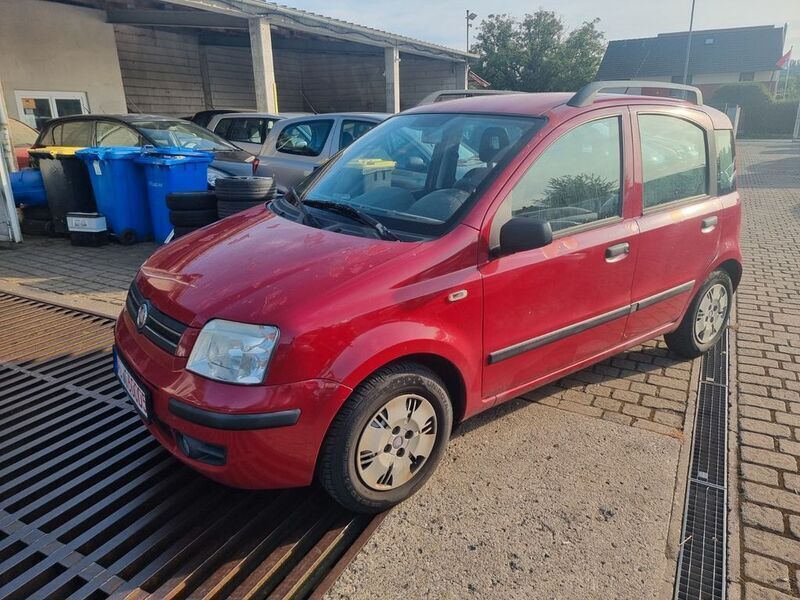 Rot Gebraucht 2009 Fiat Panda Kleinwagen | 600 € (Etwas zu teuer) - Bild 1/4