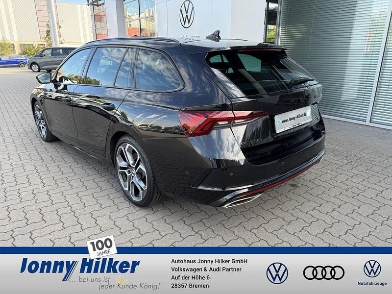 Schwarz Gebraucht 2022 Skoda Octavia RS Kombi | 29.790 € (Fairer Preis) - Bild 1/4