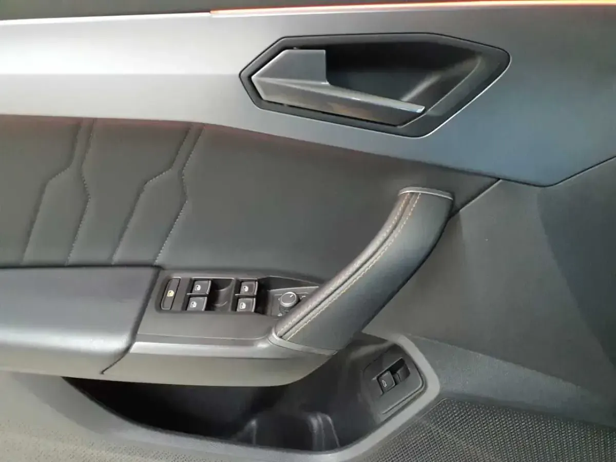 Gebraucht Cupra Leon 310 PS (228 kW) 2023 Midnight schwarz metallic Kombi