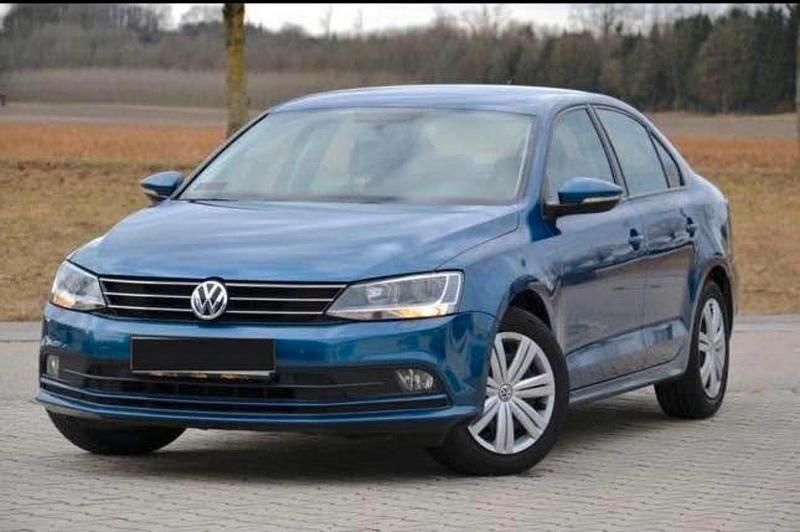 Second-hand VW Jetta 125 CP (91 kW) 2016 Albastru Berlinǎ