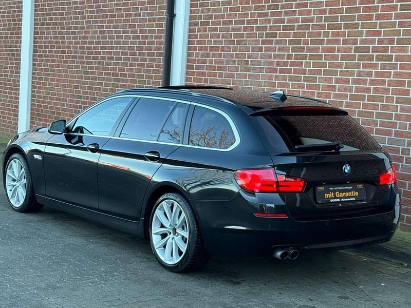 Gebraucht BMW 528 Sport Line 245 PS (180 kW) 2012 Schwarz Kombi