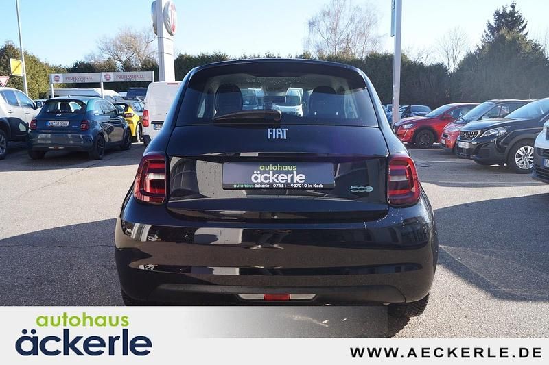 Gebraucht Fiat 500e Action 69 kW (95 PS) 2022 Schwarz Kombi