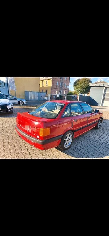 Gebraucht Audi 80 Sport 69 PS (50 kW) 1991 Rot Limousine