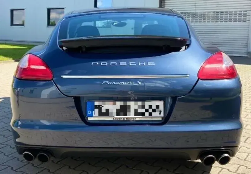 Gebraucht Porsche Panamera 4S 400 PS (294 kW) 2010 Blau Kleinwagen
