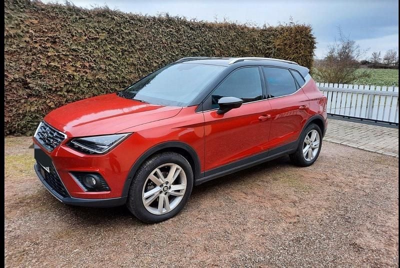 Rot Gebraucht 2018 Seat Arona Beats SUV | 16.500 € (Fairer Preis) - Bild 1/4