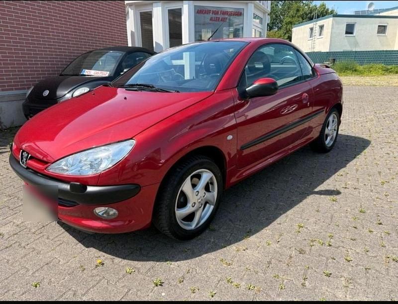 Gebraucht Peugeot 206 109 PS (80 kW) 2002 Rot Cabrio