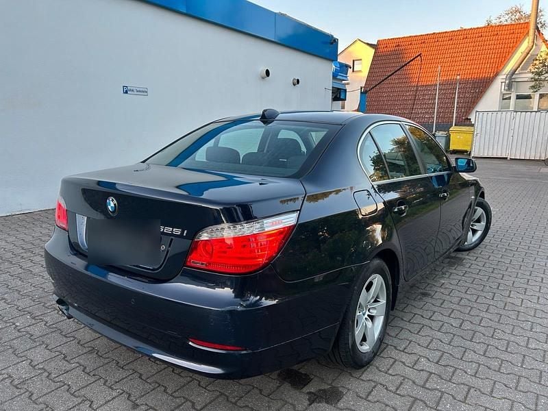 Second-hand BMW 525 218 CP (160 kW) 2008 Berlinǎ