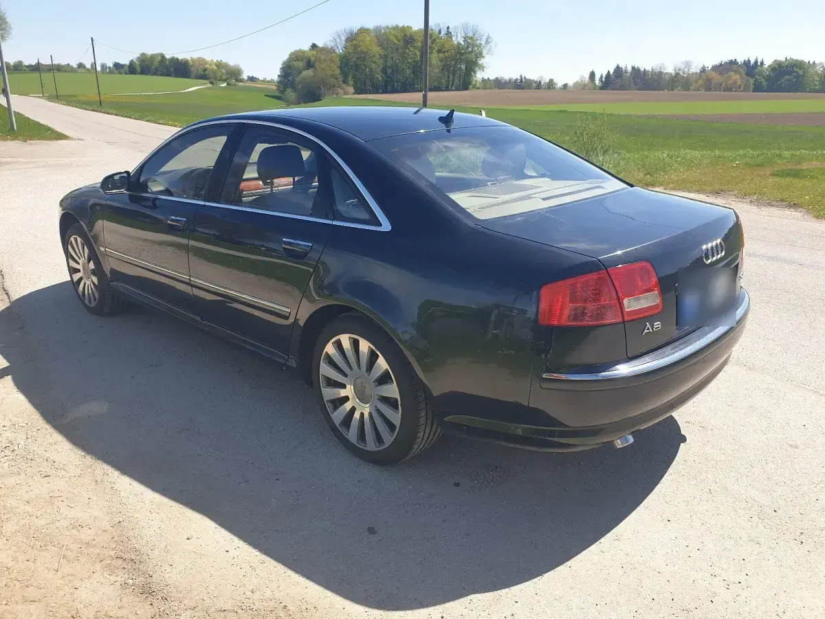Usata Audi A8 233 CV (171 kW) 2005 Nero Berlina