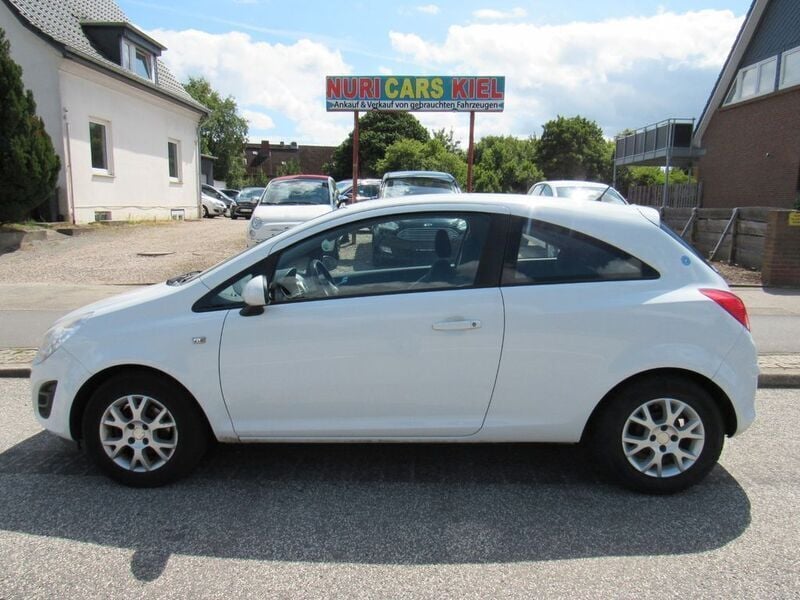 Weiß Gebraucht 2013 Opel Corsa Edition Kleinwagen | 3.380 € (Guter Preis) - Bild 1/4