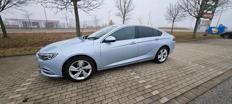 Gebraucht Opel Insignia 170 PS (125 kW) 2017 Blau Limousine
