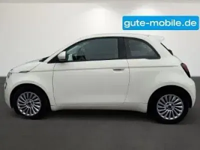 Gebraucht Fiat 500e Basis 86 kW (118 PS) 2023 Weiß Limousine
