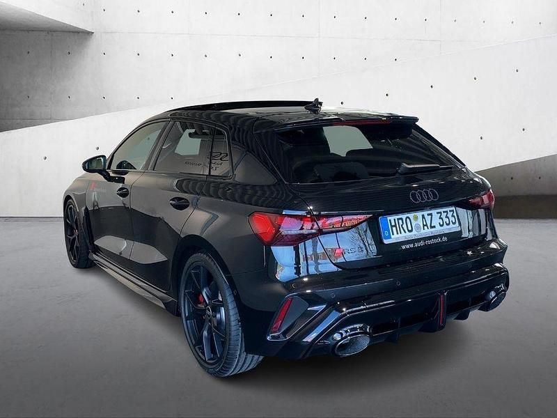 Gebraucht Audi RS3 Sport 400 PS (294 kW) 2026 Schwarz Limousine