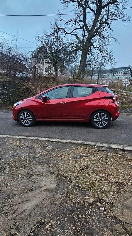 Gebraucht Nissan Micra Acenta 71 PS (52 kW) 2018 Rot Kleinwagen