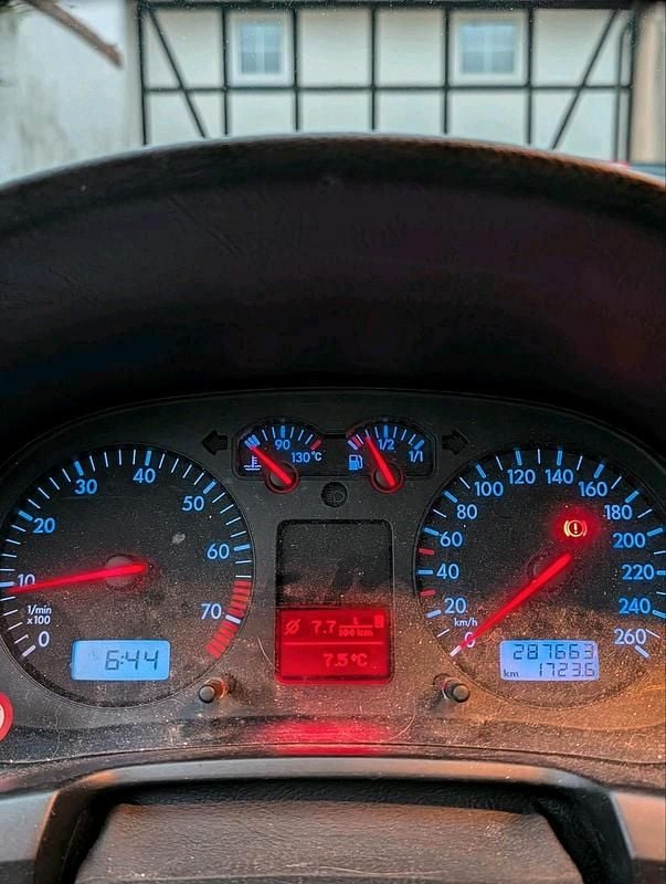 Gebraucht VW Golf IV 105 PS (77 kW) 2000 Blau Kombi