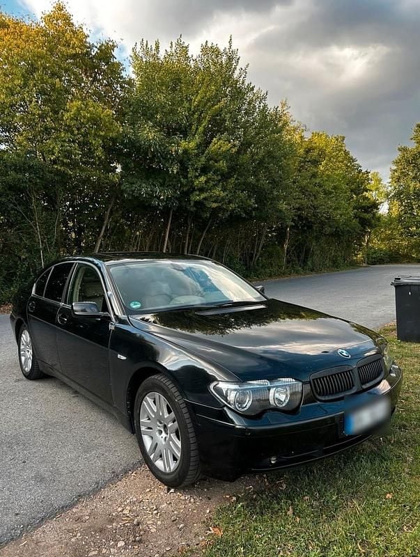 Schwarz Gebraucht 2004 BMW 730 Limousine | 4.500 € (Fairer Preis) - Bild 1/4