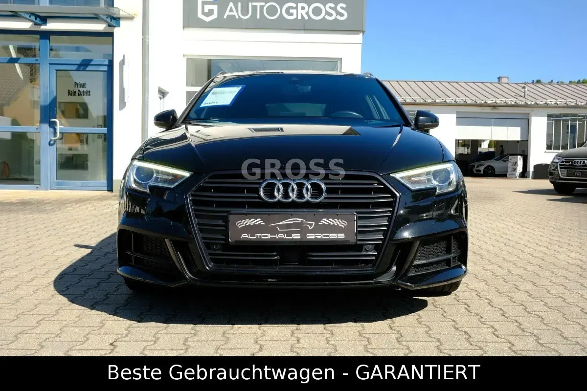 Second-hand Audi A3 Competition 150 CP (110 kW) 2018 Negru Berlinǎ