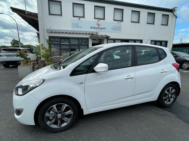 Polar white (metallic) Gebraucht 2019 Hyundai ix20 Van / Kleinbus | 18.790 € - Bild 1/1