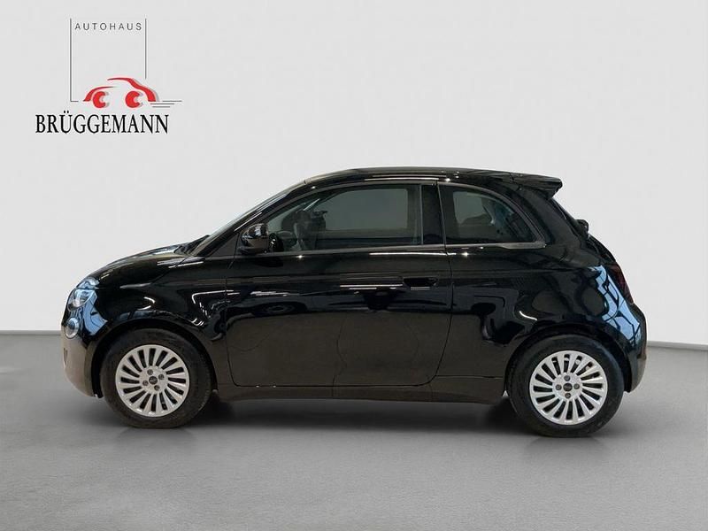 Gebraucht Fiat 500e Action 69 kW (95 PS) 2022 Onyx schwarz Kleinwagen