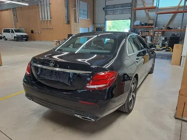 Gebraucht Mercedes E400 340 PS (250 kW) 2019 Schwarz Limousine