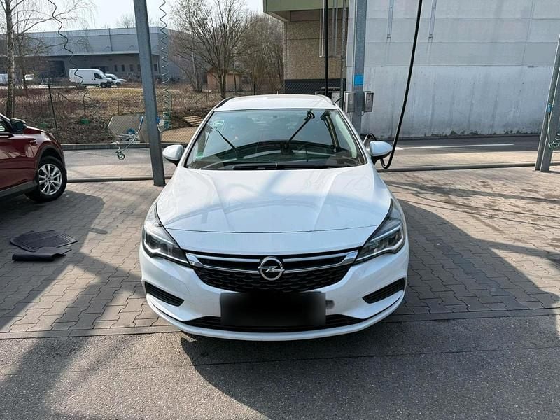 Gebraucht Opel Astra Edition 110 PS (80 kW) 2019 Weiß Kombi