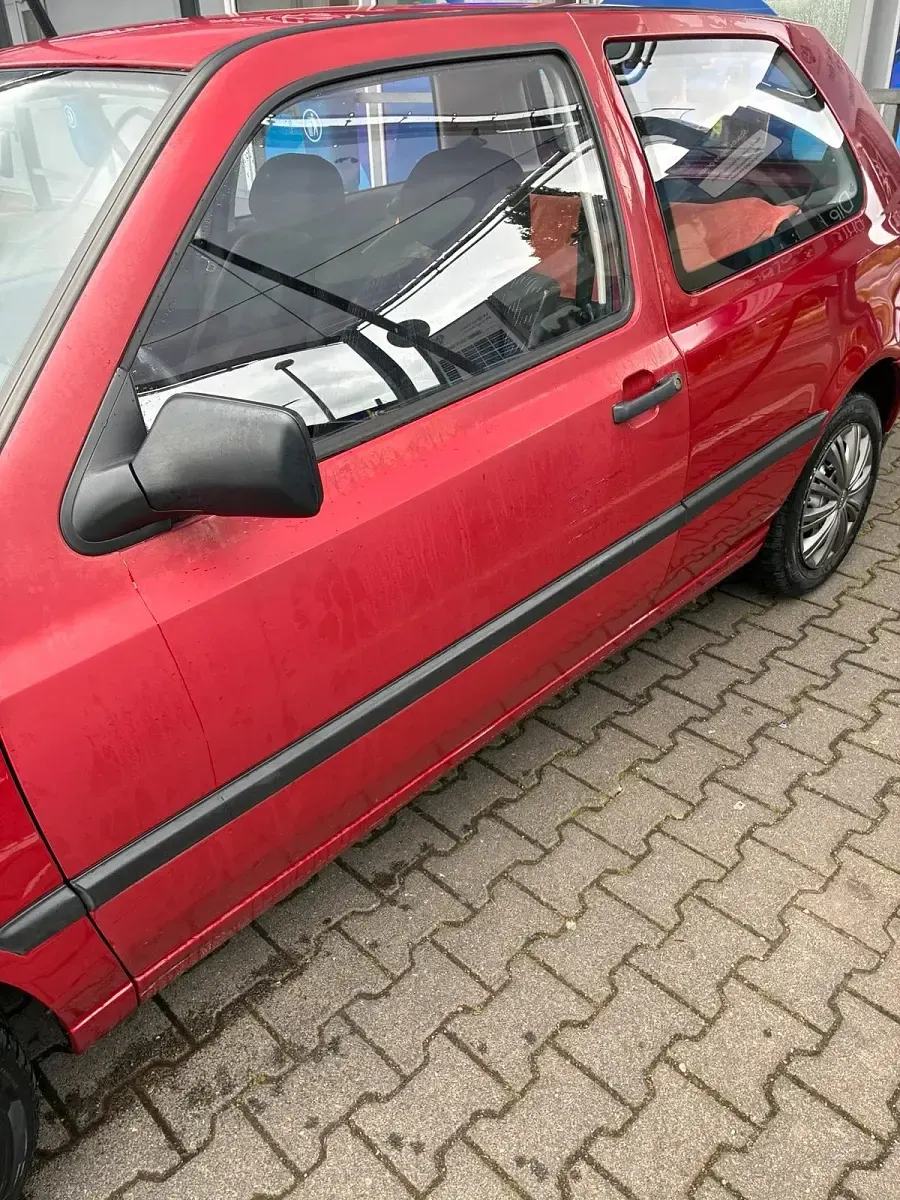 Gebraucht VW Golf III 75 PS (55 kW) 1996 Rot Kleinwagen