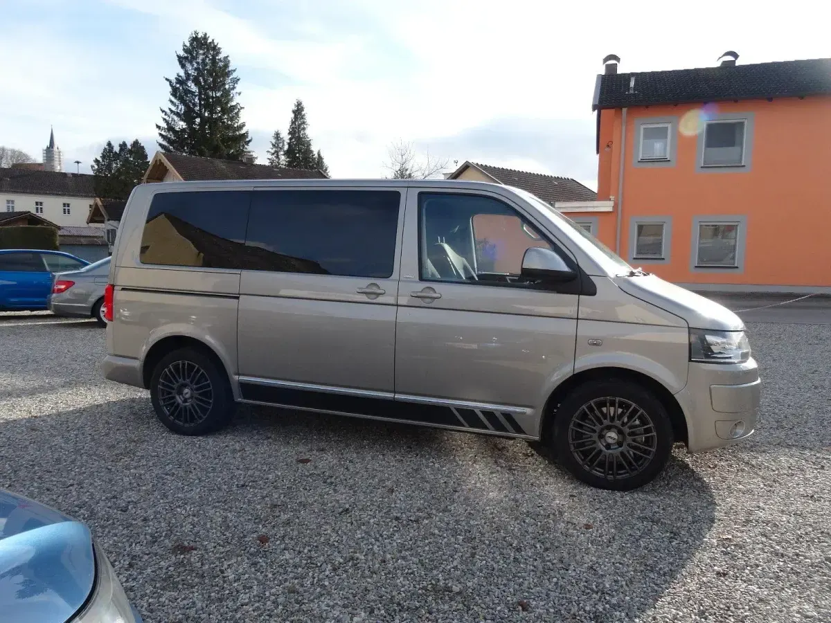 Używany VW Transporter Match 179 KM (131 kW) 2013 Beżowy Van