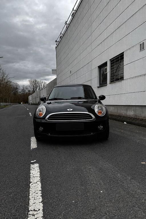 Gebraucht Mini ONE 95 PS (69 kW) 2009 Schwarz Kleinwagen