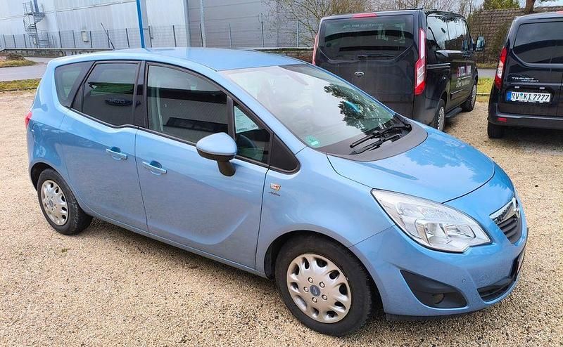 Gebraucht Opel Meriva Active 120 PS (88 kW) 2013 Blau Van / Kleinbus