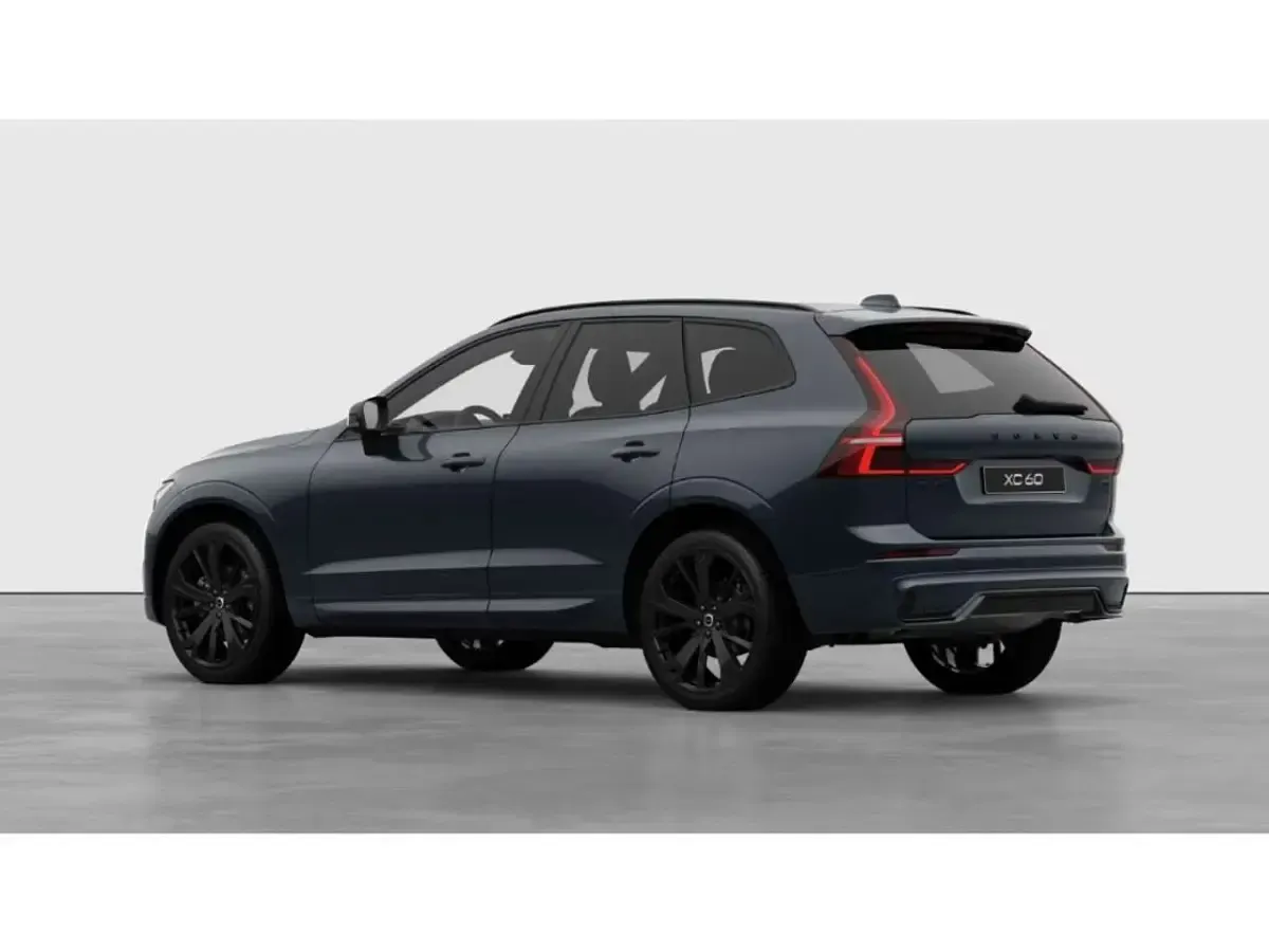 Neu Volvo XC60 Plus 250 PS (183 kW) 2026 Denim blue / metallic SUV