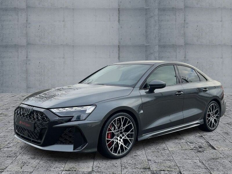 Grau Gebraucht 2025 Audi RS3 Sport Kleinwagen | 69.950 € (Fairer Preis) - Bild 1/4