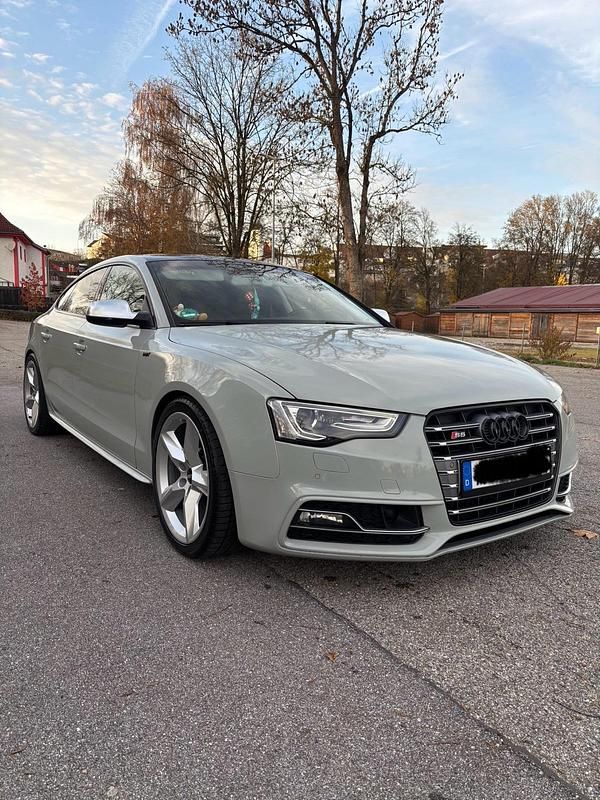 Grau Gebraucht 2016 Audi S5 Ambiente Limousine | 20.000 € (Guter Preis) - Bild 1/4