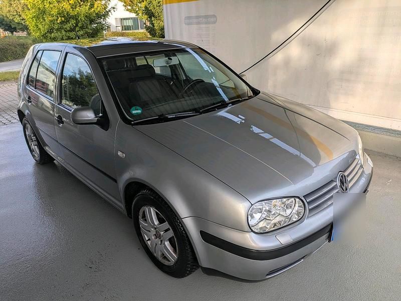 Grau Gebraucht 2003 VW Golf IV Ocean Limousine | 2.300 € (Fairer Preis) - Bild 1/4